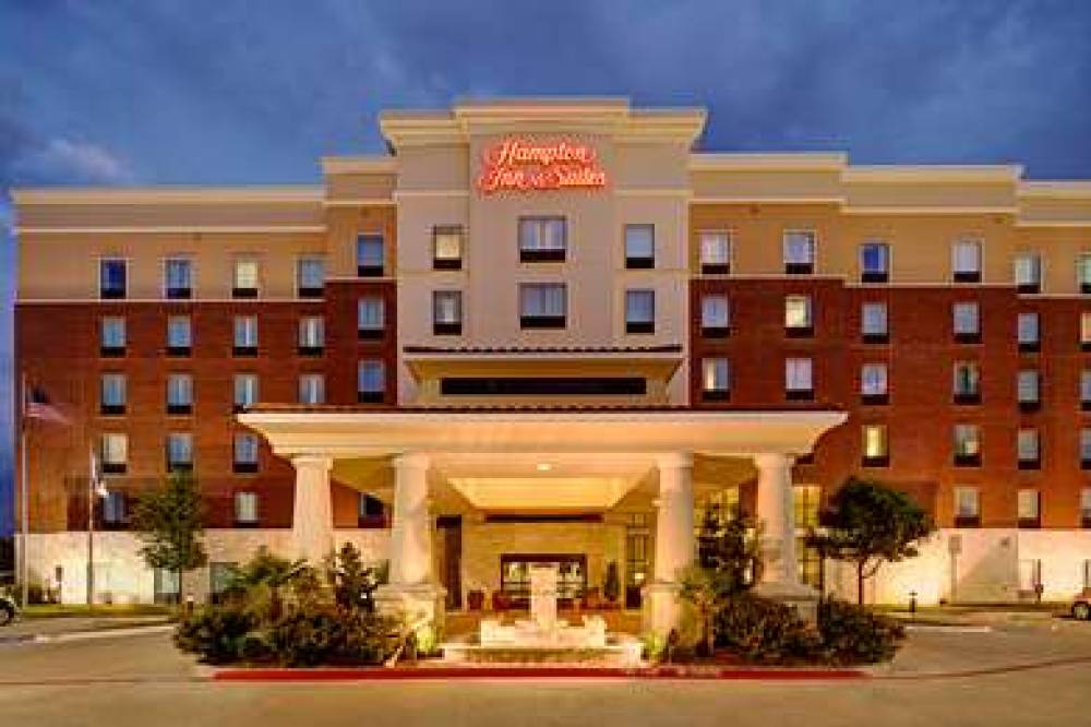 Hampton Inn &amp; Suites Dallas/Lewisville-Vista  1