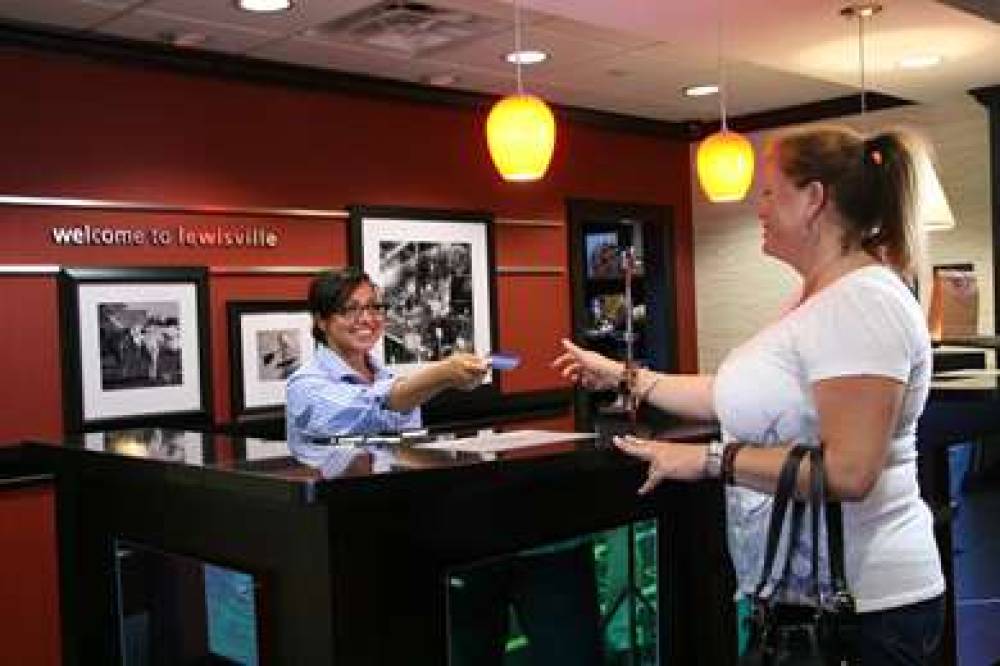 Hampton Inn &amp; Suites Dallas/Lewisville-Vista  6