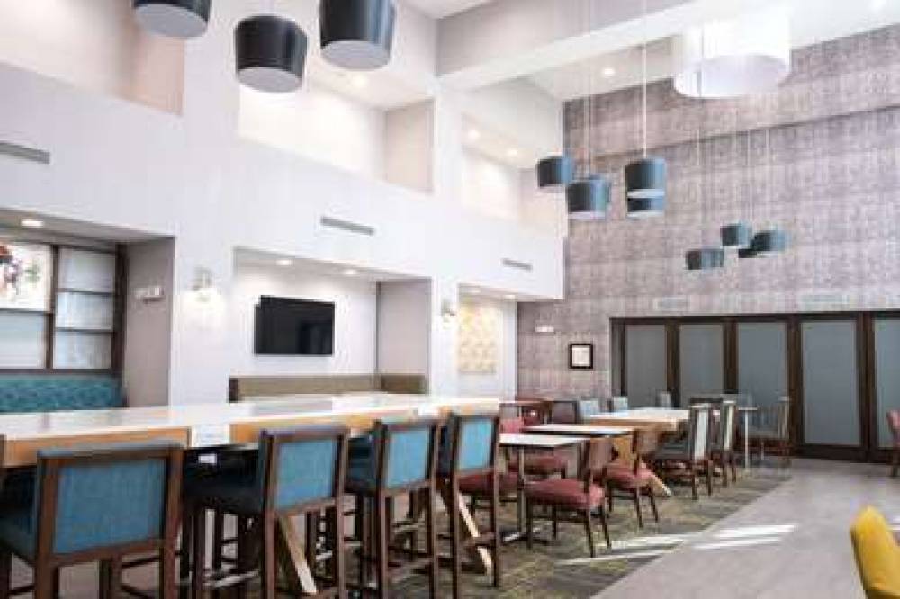 Hampton Inn &amp; Suites Dallas/Lewisville-Vista  10