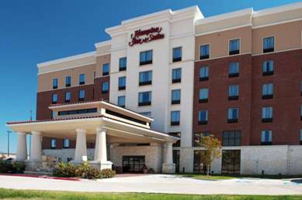 Hampton Inn &amp; Suites Dallas/Lewisville-Vista  2