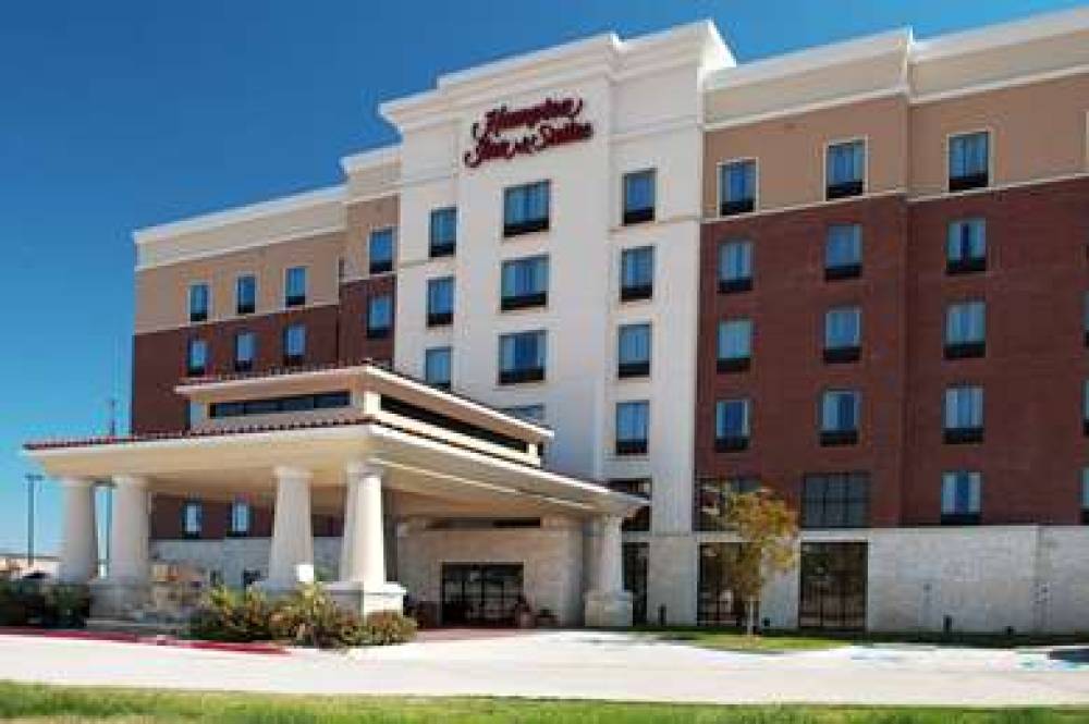 Hampton Inn &amp; Suites Dallas/Lewisville-Vista  2