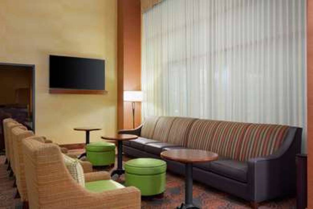 Hampton Inn &amp; Suites Dallas/Mesquite 5