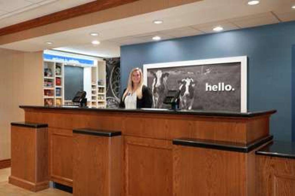 Hampton Inn &amp; Suites Ephrata - Mountain Sprin 4