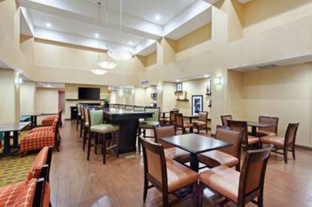 Hampton Inn &amp; Suites Fresno-Northwest, CA 3