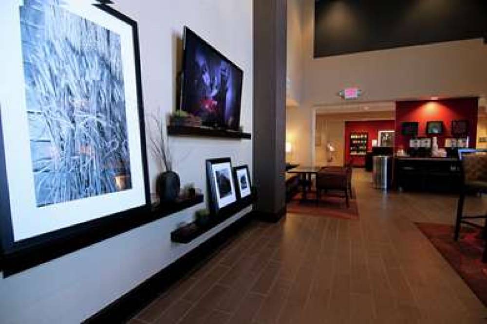 Hampton Inn &amp; Suites Grand Forks, ND 4