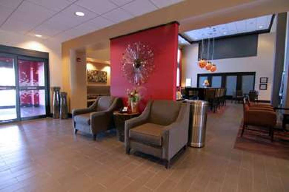 Hampton Inn &Amp; Suites Grand Forks, Nd