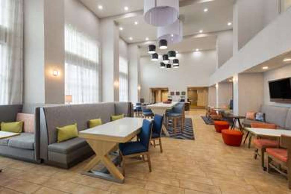 Hampton Inn &amp; Suites Harrisburg/North, PA 5