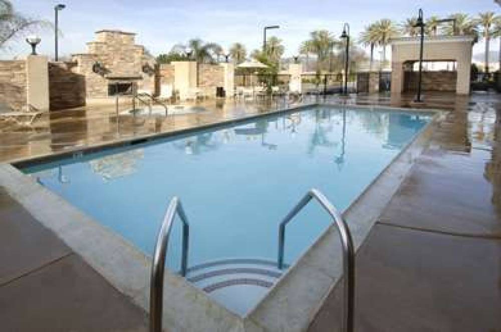 Hampton Inn &amp; Suites Hemet 10