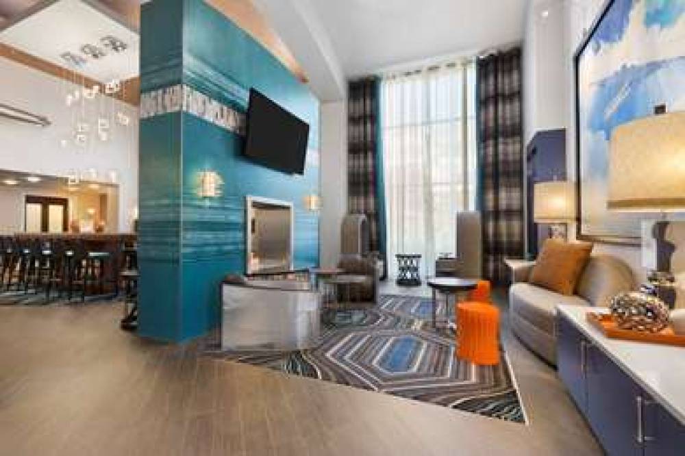 Hampton Inn &amp; Suites Herndon-Reston 5