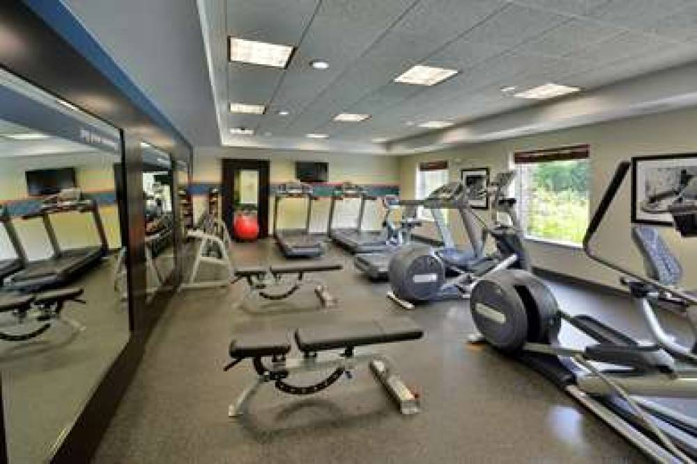 Hampton Inn &amp; Suites Huntersville, NC 5