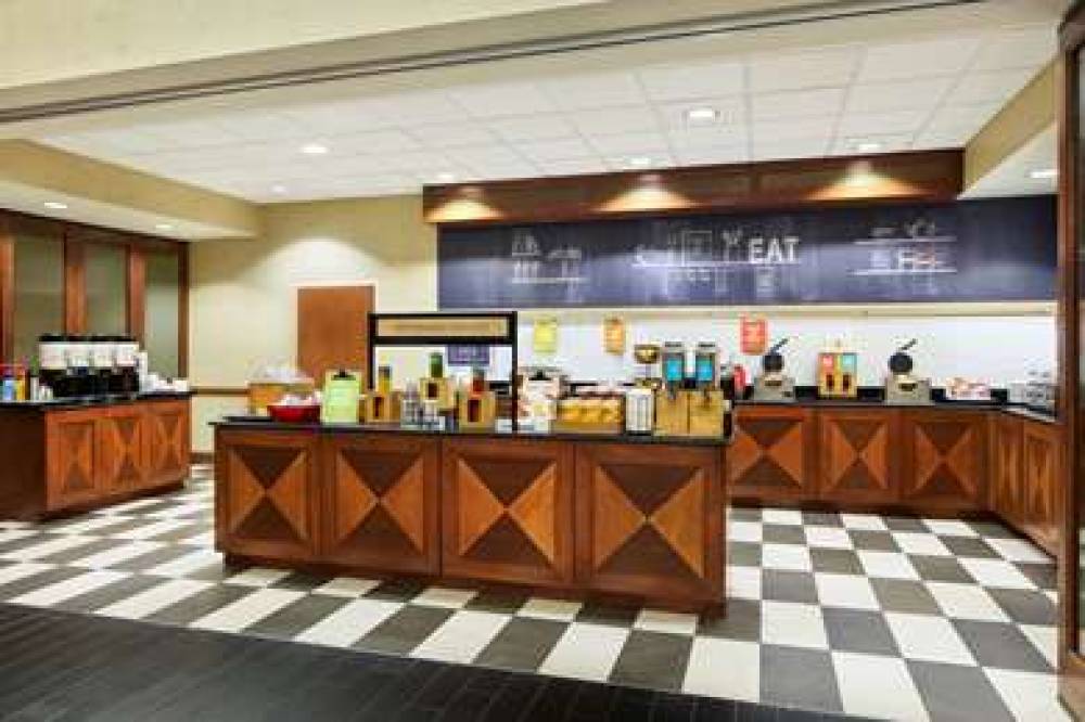 Hampton Inn &amp; Suites Indianapolis-Fishers 6