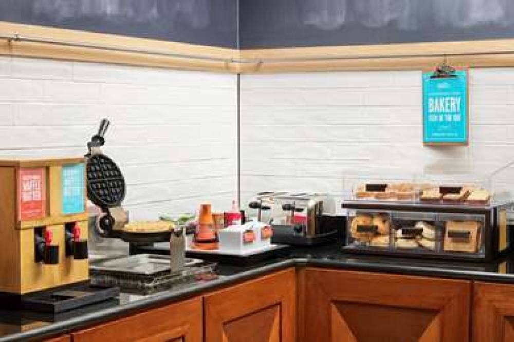 Hampton Inn &amp; Suites Indianapolis-Fishers 5