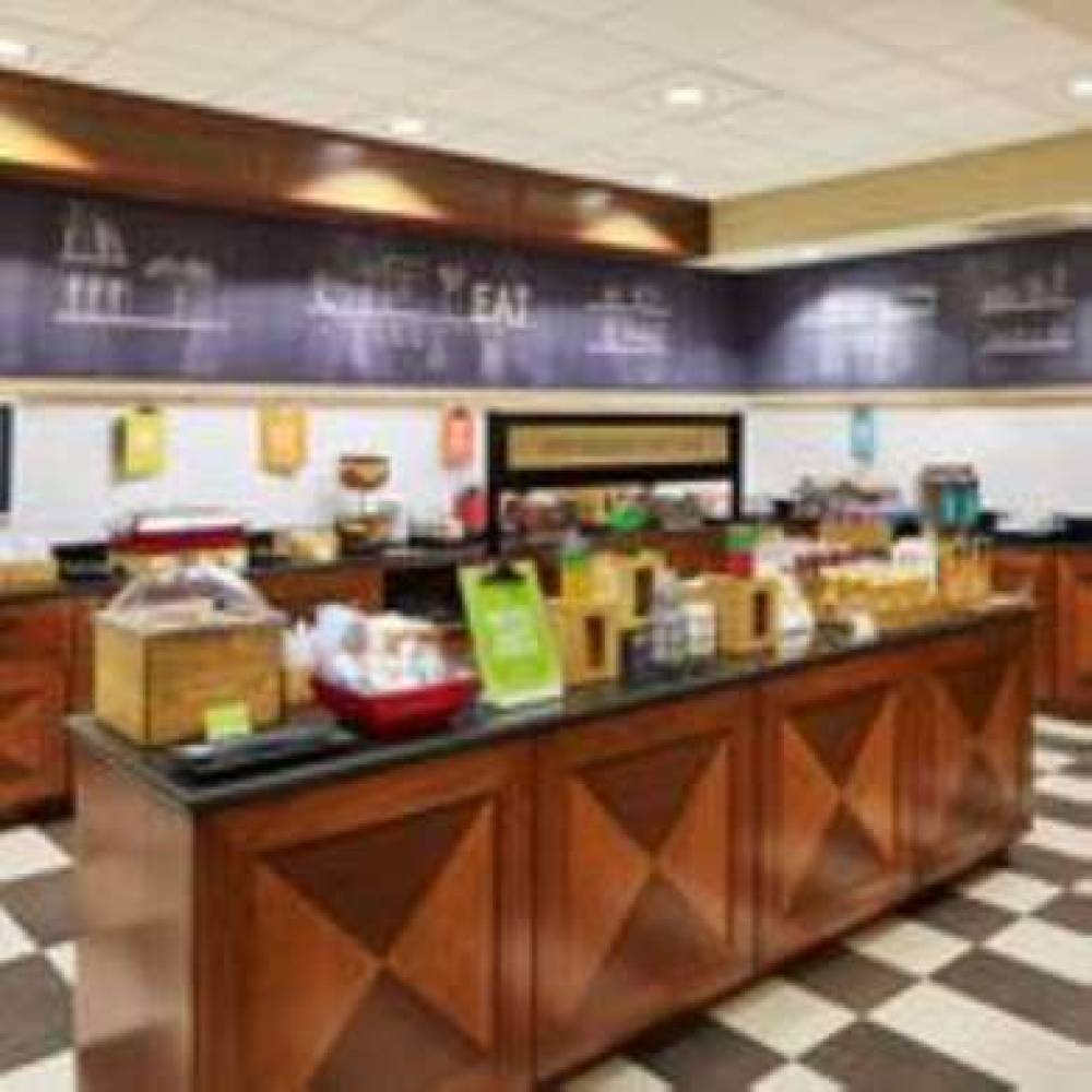 Hampton Inn &amp; Suites Indianapolis-Fishers 7