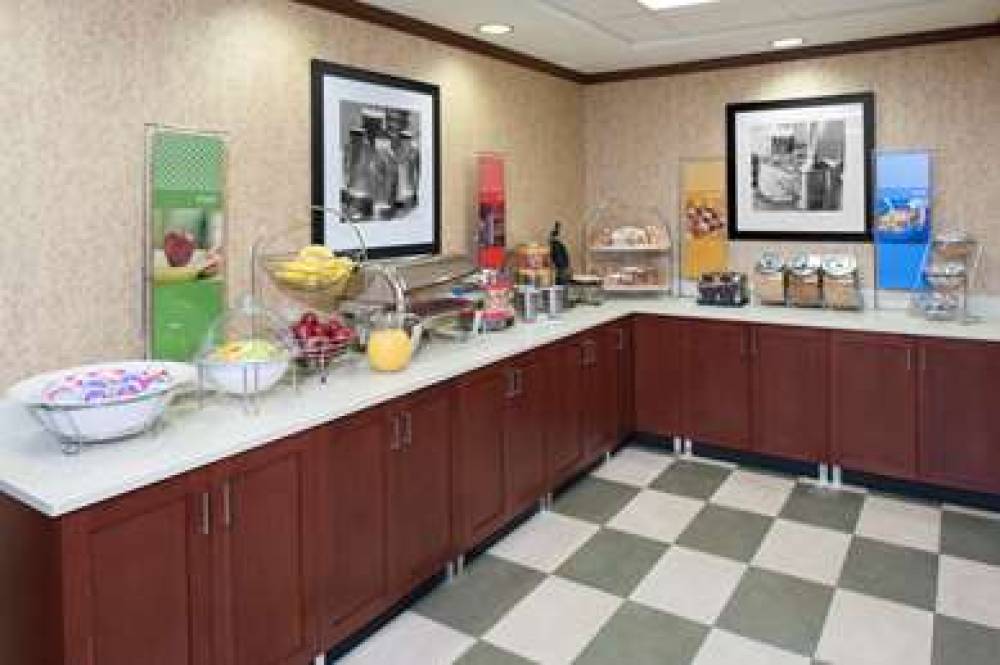 Hampton Inn &amp; Suites Kokomo 4