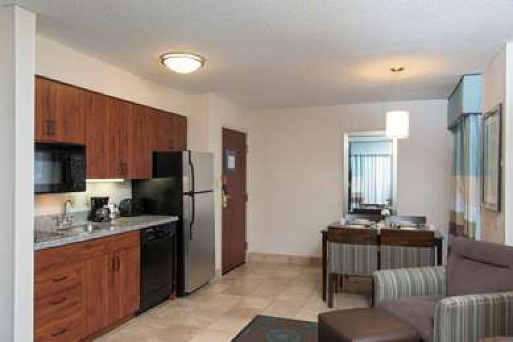 Hampton Inn &amp; Suites Kokomo 9