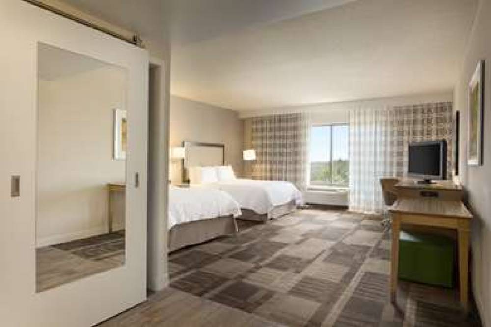 Hampton Inn &amp; Suites Largo 2