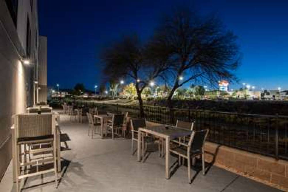 Hampton Inn &amp; Suites Las Vegas-Henderson 3