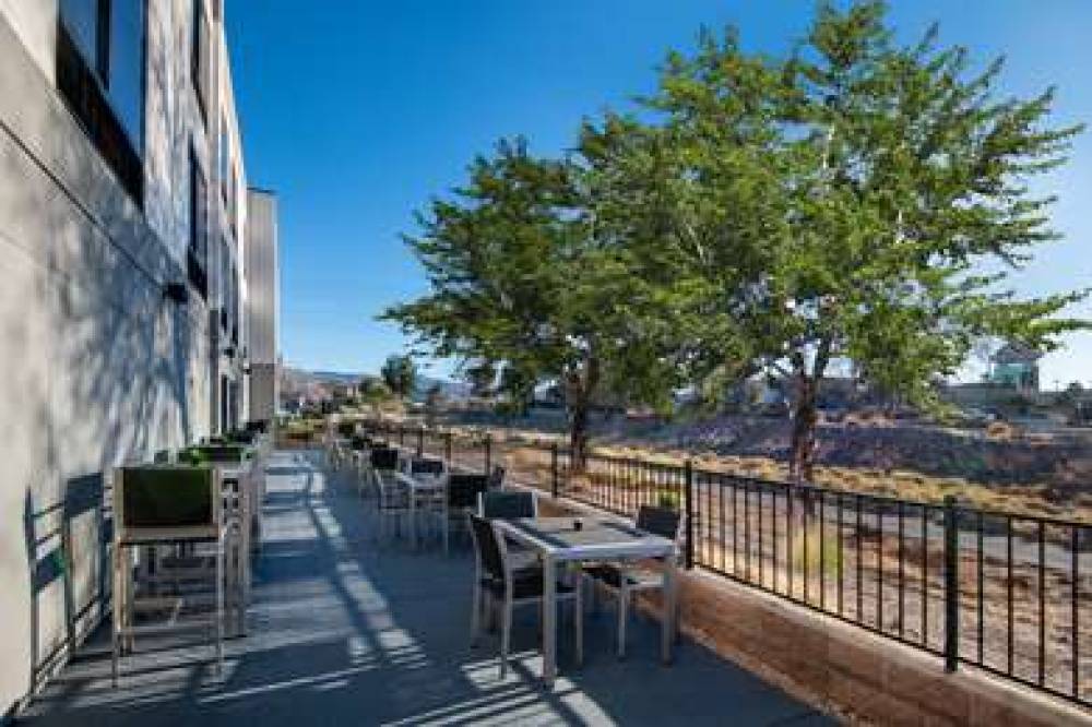 Hampton Inn &amp; Suites Las Vegas-Henderson 2