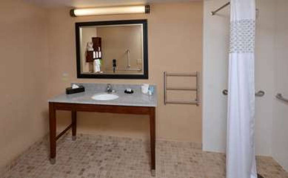 Hampton Inn &amp; Suites Lynchburg, VA 3