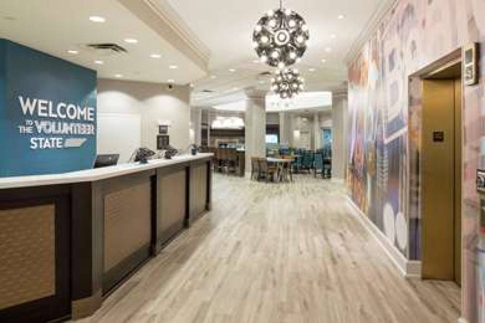 Hampton Inn &amp; Suites Memphis-Beale Street 7