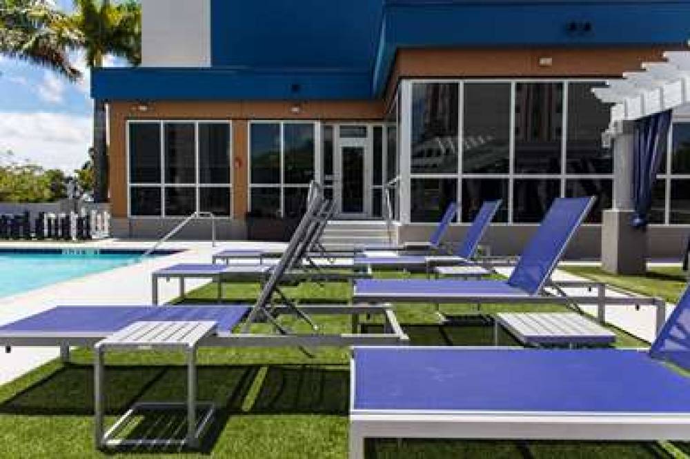 Hampton Inn &amp; Suites - Miami-Airport South/Bl 8