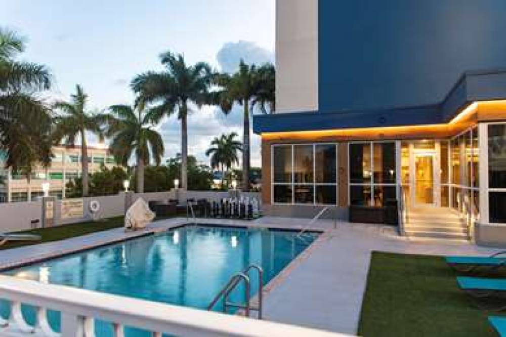 Hampton Inn &amp; Suites - Miami-Airport South/Bl 7