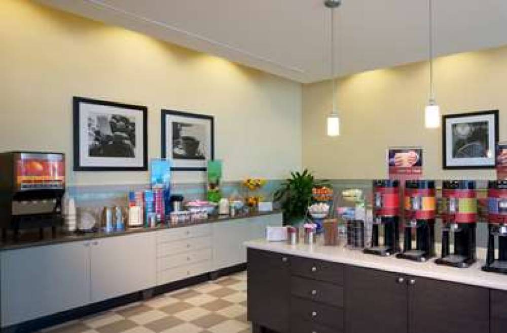Hampton Inn &amp; Suites Miami/Brickell-Downtown, 8