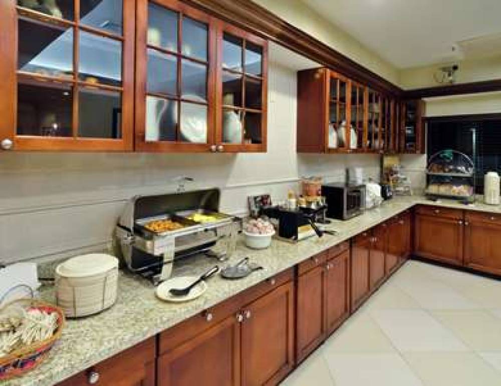 Hampton Inn &amp; Suites Miami  Doral/Dolphin Mall 7
