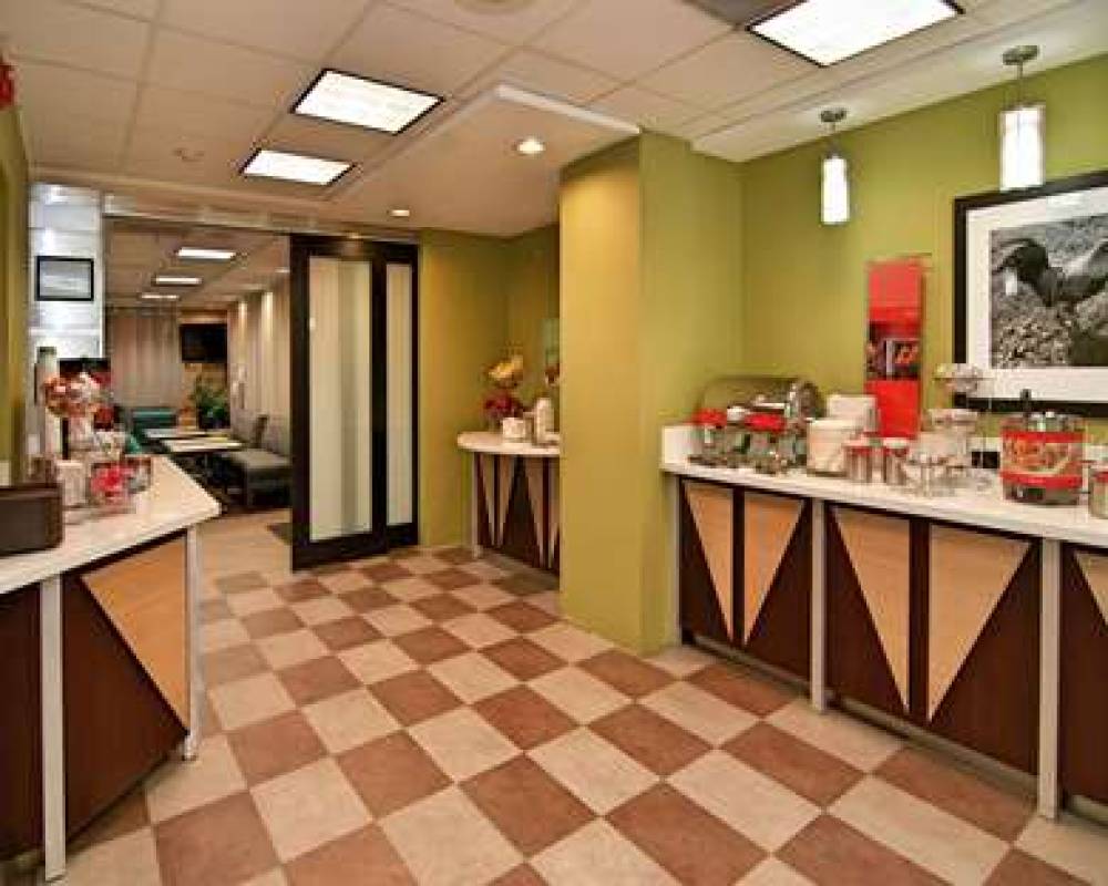 Hampton Inn &amp; Suites Mountain View 7