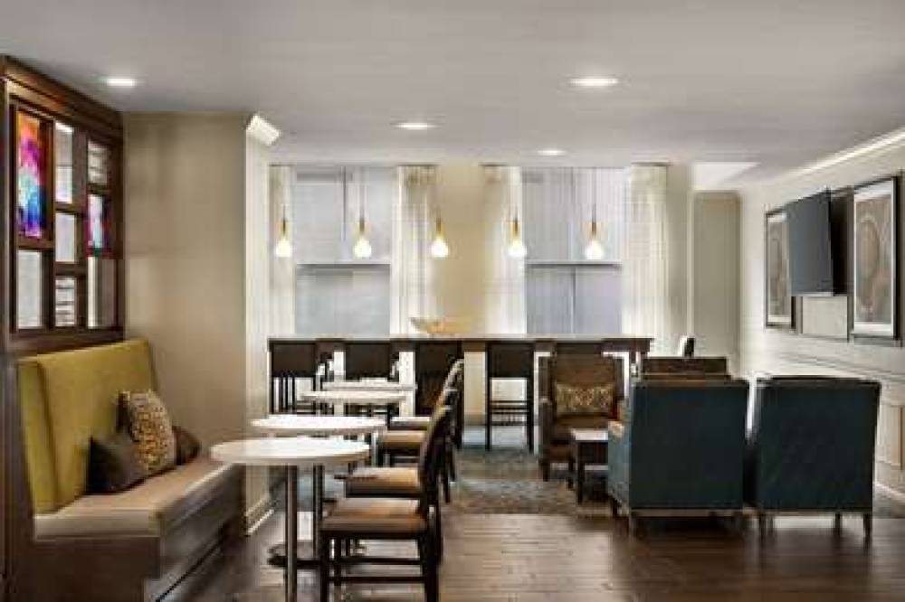 Hampton Inn &amp; Suites New Orleans Dwtn (French 9