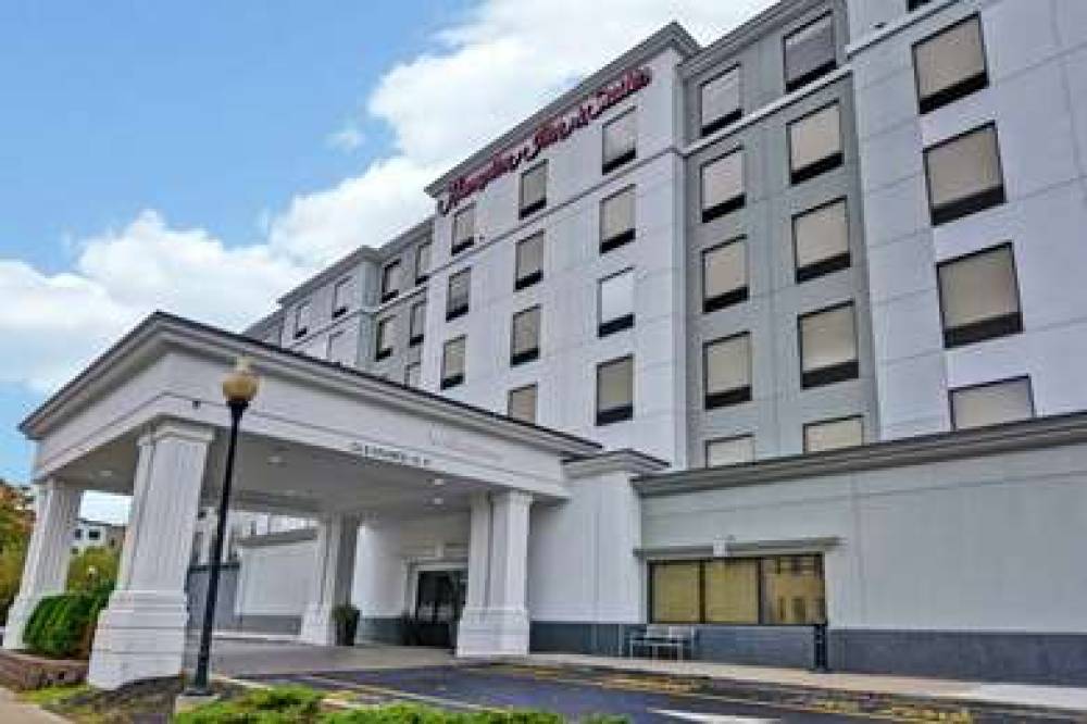 Hampton Inn &amp; Suites Newark-Harrison-Riverwalk 1