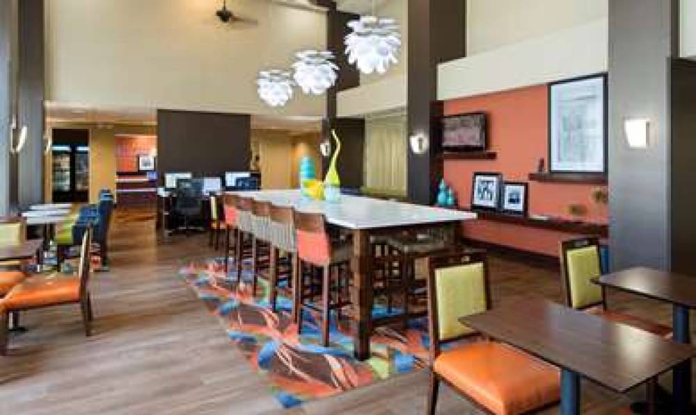 Hampton Inn &amp; Suites Pensacola I-10 N At Univ 5