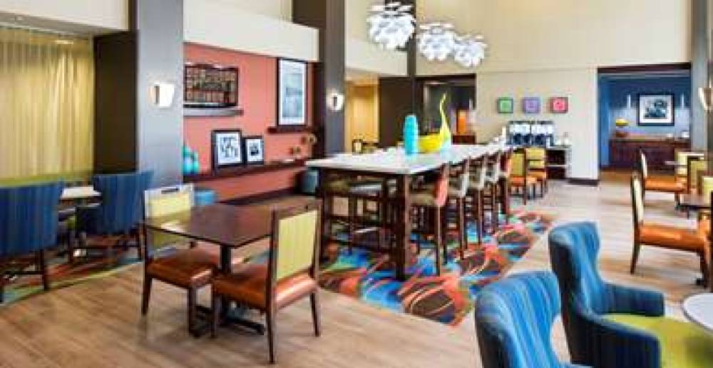 Hampton Inn &amp; Suites Pensacola I-10 N At Univ 6