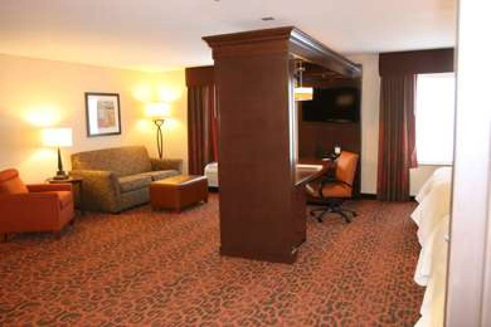 Hampton Inn &amp; Suites Peru, IL 7