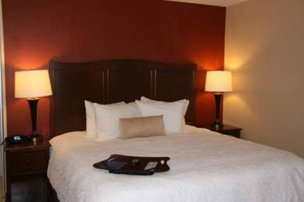 Hampton Inn &amp; Suites Peru, IL 6