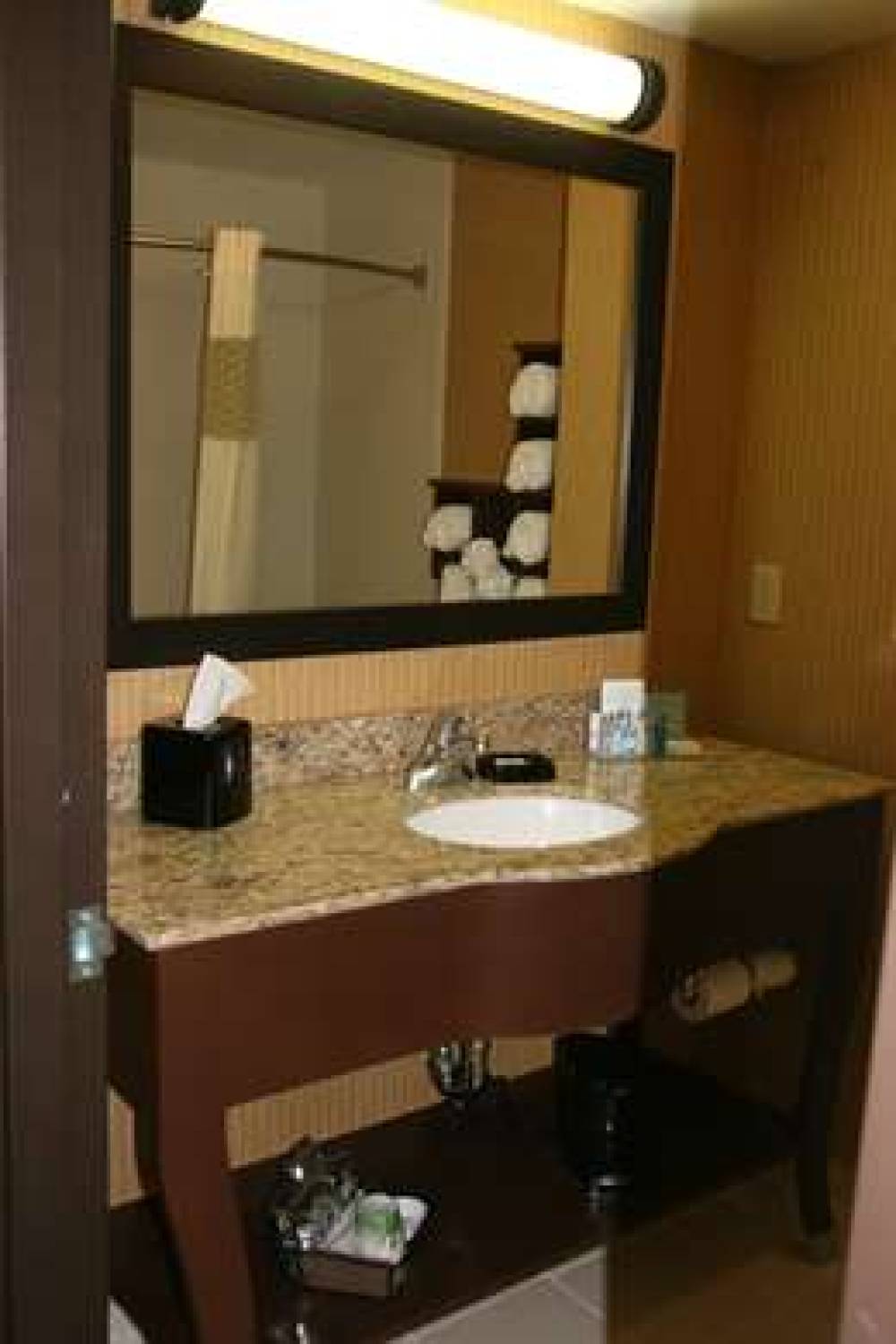 Hampton Inn &amp; Suites Peru, IL 5