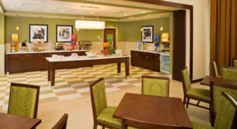 Hampton Inn &amp; Suites Pittsburgh/Waterfront-We 9