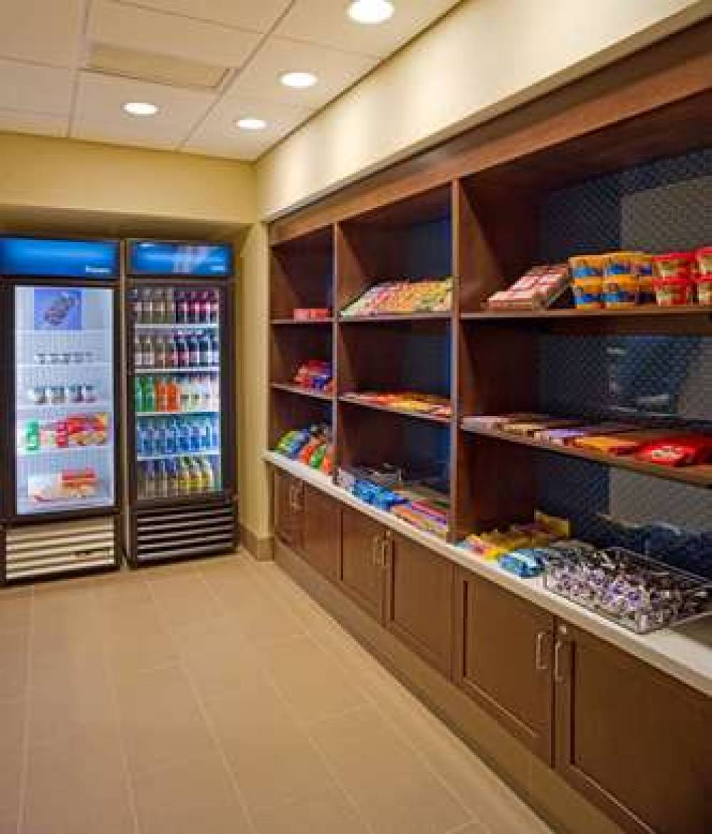 Hampton Inn &amp; Suites Pittsburgh/Waterfront-We 10