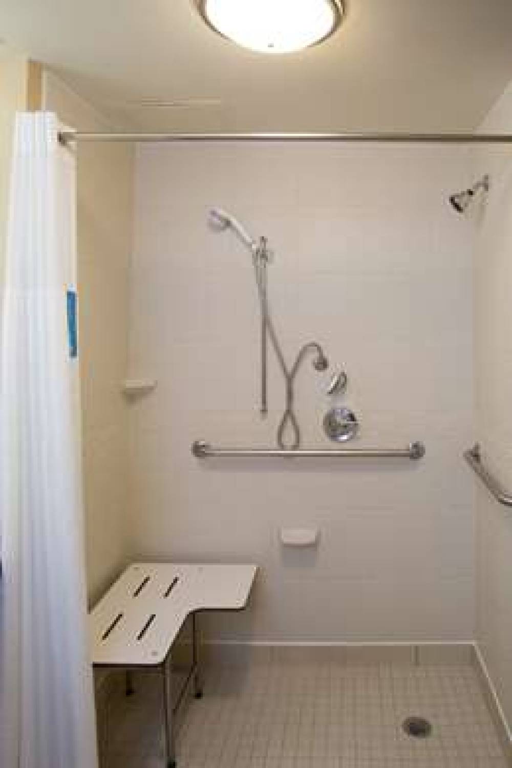 Hampton Inn &amp; Suites Providence Downtown 10
