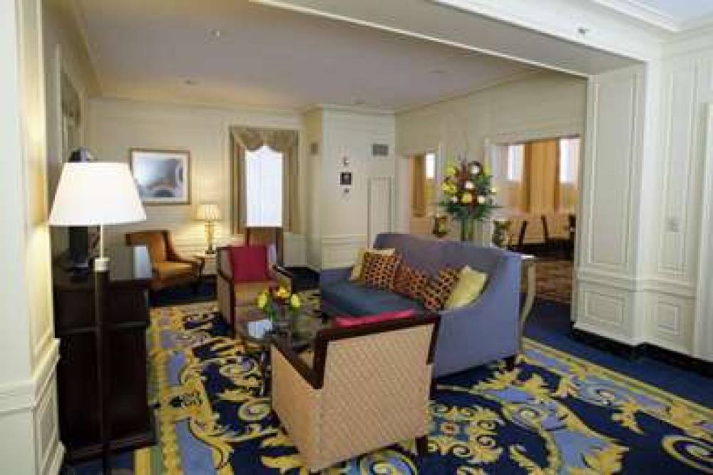 Hampton Inn &amp; Suites Providence Downtown 3