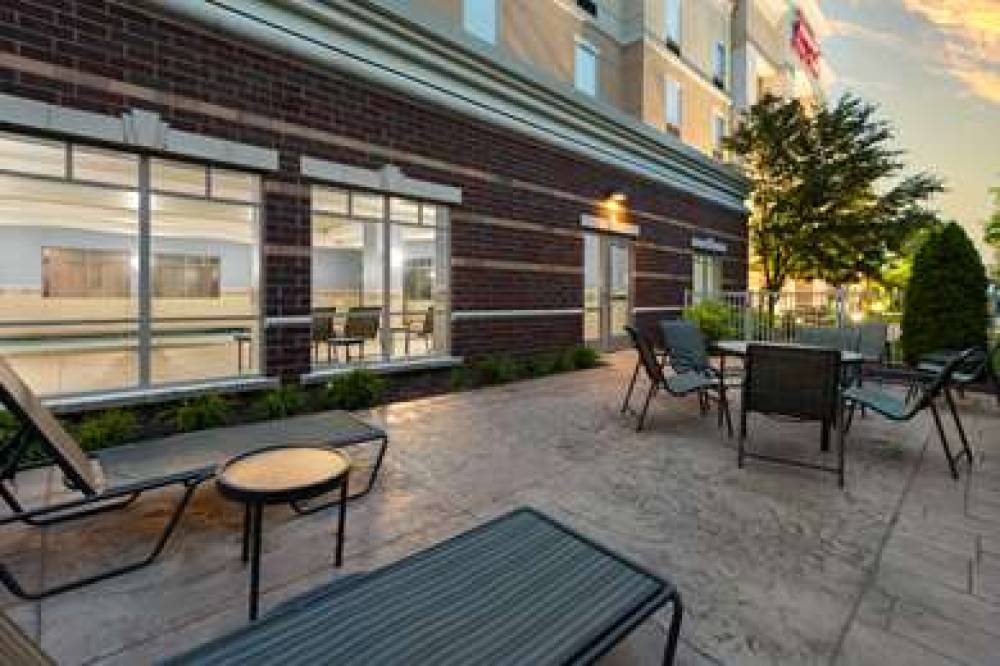 Hampton Inn &amp; Suites Saginaw, MI 4