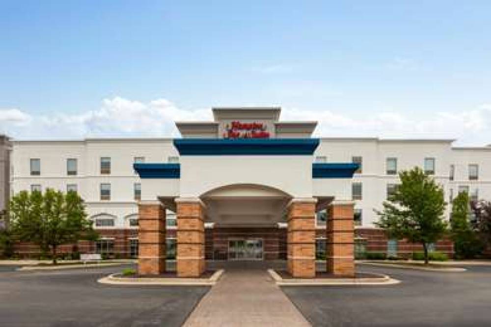 Hampton Inn &amp; Suites Saginaw, MI 1