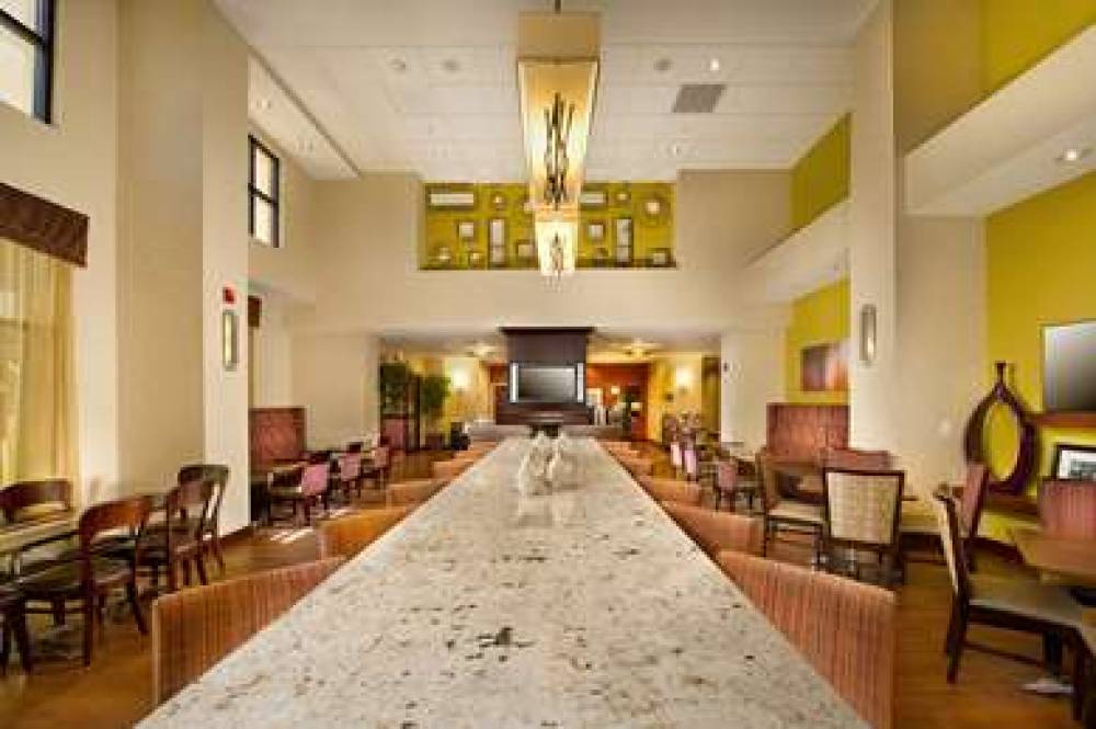 Hampton Inn &amp; Suites San Antonio Airport, TX 5