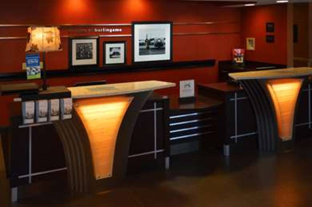 Hampton Inn &amp; Suites San Francisco-Burlingame 4