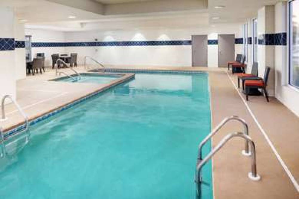 Hampton Inn &amp; Suites Savannah - I-95 South -  6