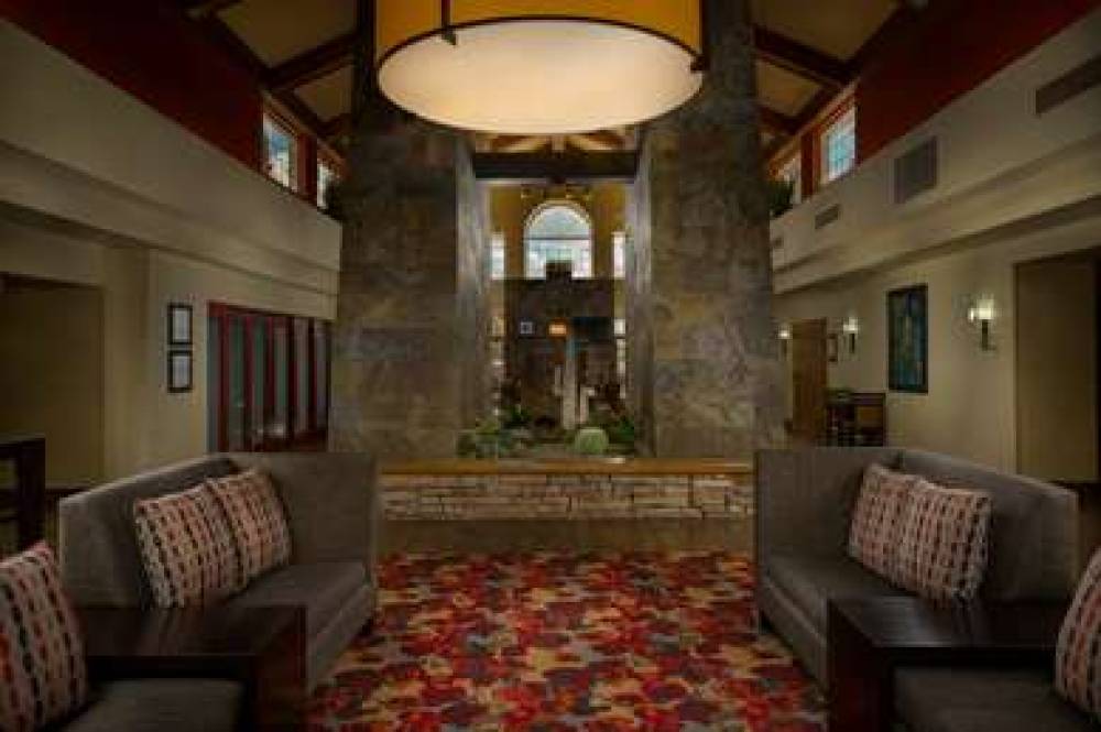 Hampton Inn &amp; Suites Scottsdale 6