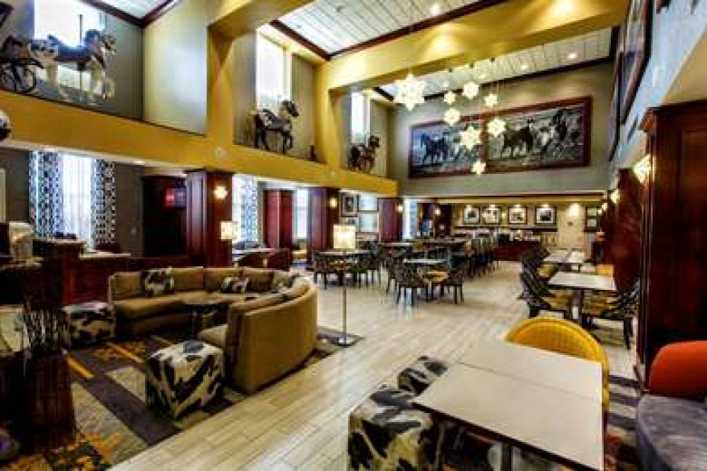 Hampton Inn &amp; Suites Staten Island 5