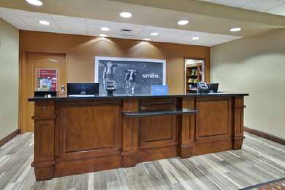 Hampton Inn &amp; Suites Wichita-Northeast 3