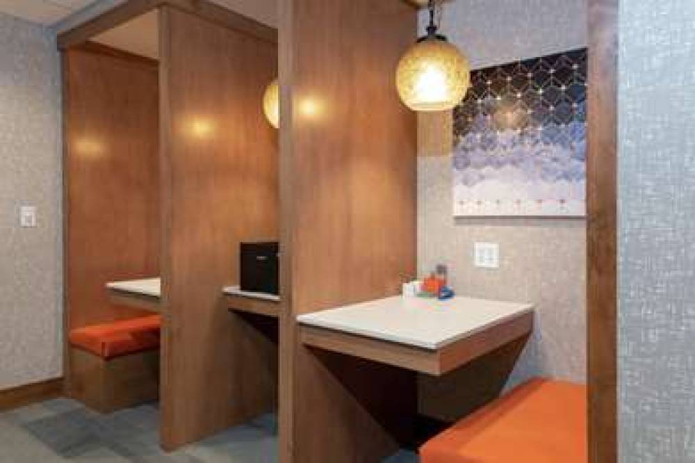 Hampton Inn &amp; Suites Xenia Dayton 4
