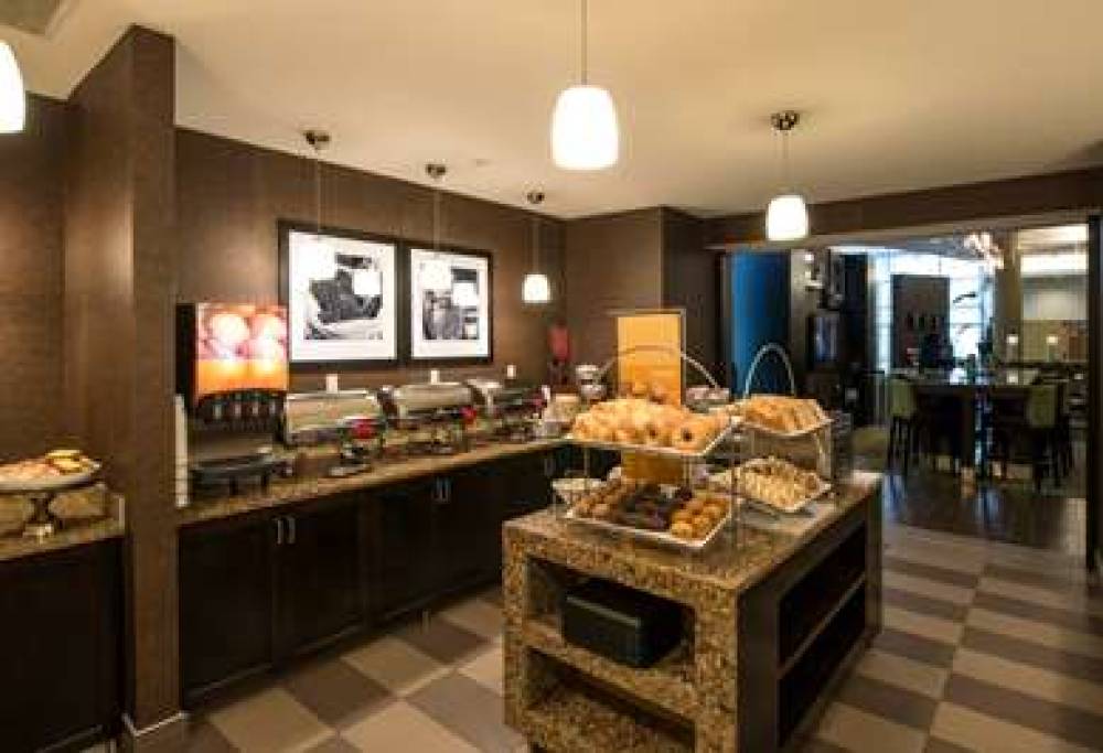 HAMPTON INN AND SUITES BOSTON-CROSS 9